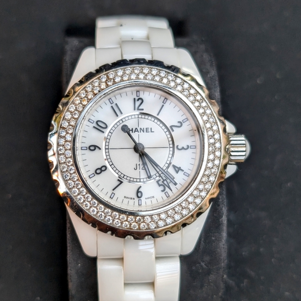 Authentic CHANEL J12 33MM Full Diamond Watch Bag. White Ceramic.